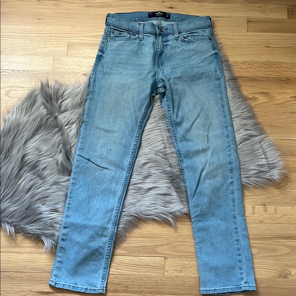 HOLLISTER Men’s Light Blue Jeans